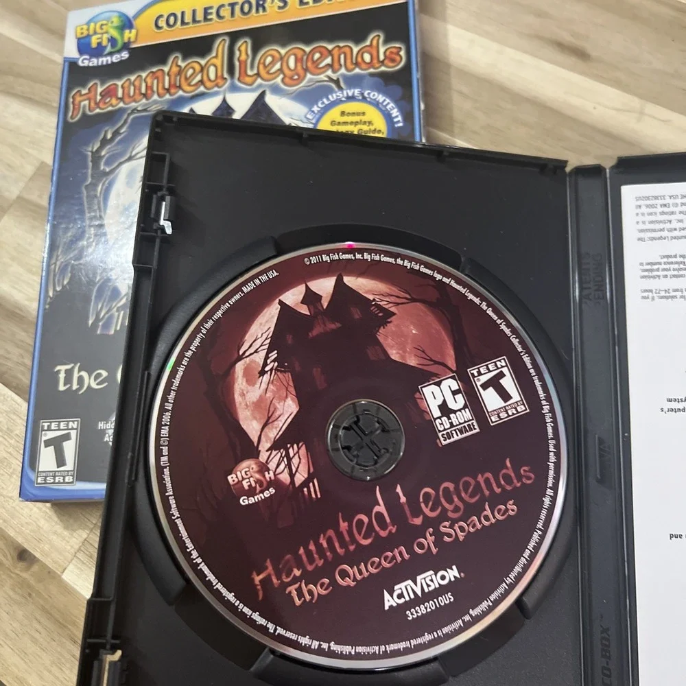 Activision Haunted Legends Queen of Spades PC OS Blue Collector's Edition Game